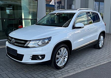 VW Tiguan Volkswagen Sport & Style AHK Navi Kamera Pano Xenon
