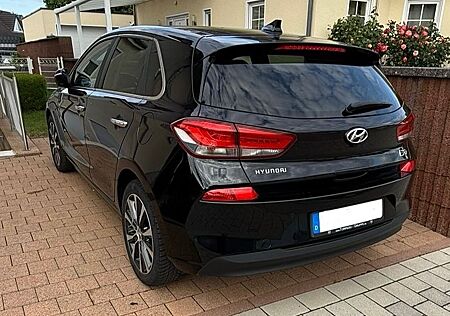 Hyundai i30 1.6 New CRDi 81kW