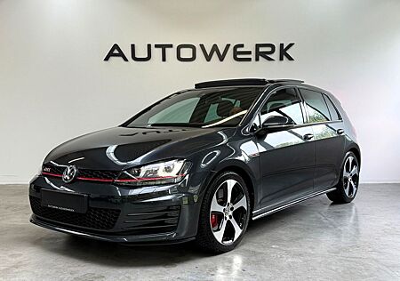 VW Golf Volkswagen VII Lim. GTI Performance *Pano*1.Hand*Navi*