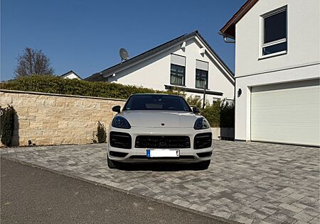 Porsche Cayenne E-Hybrid - coupe