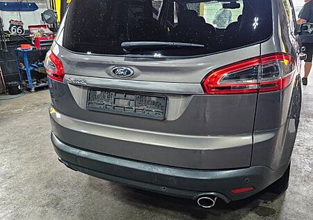 Ford S-Max 2,2 TDCi 147kW DPF Titanium Autom. Tit...