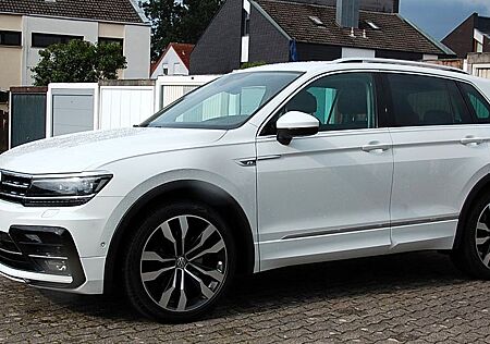 VW Tiguan Volkswagen 2.0 TDI 4Motion R Line Kamera Virtual ACC