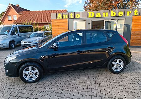 Hyundai i30 1,4+Klima+M&S+EFH+ZV/FB+EU4+Garantie