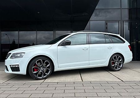Skoda Octavia 2.0 TDI DSG RS Combi RS