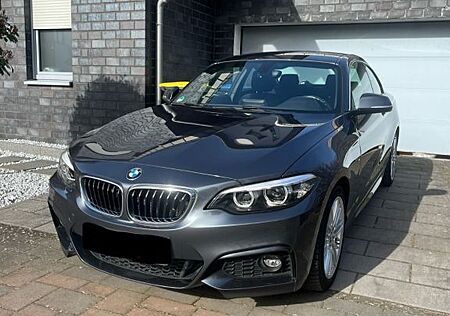BMW 220i Steptronic Coupé M Sport Paket