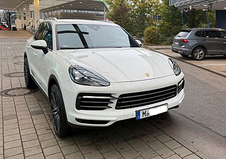 Porsche Cayenne 3.0 V6 Tiptronic mit Approved