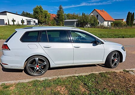 VW Golf Volkswagen 1.4 TSI 92kW DSG Sound Variant Sound