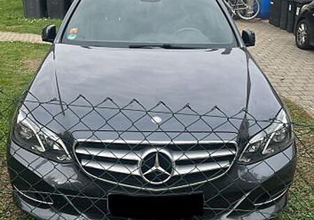 Mercedes-Benz E 300 BlueTEC -