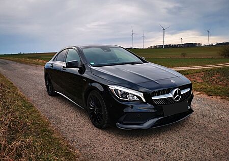Mercedes-Benz CLA 250 4MATIC BLACK/PEAK