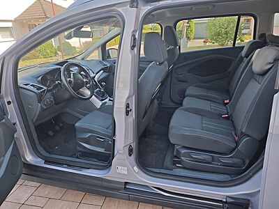 Ford Grand C-Max 1,6TDCi 85kW Titanium Titanium