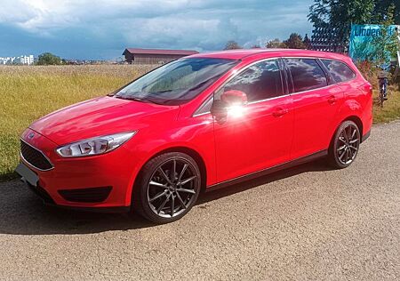 Ford Focus 1,0 EcoBoost 92kW Trend Turnier Race Red