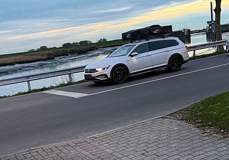 VW Passat Alltrack Volkswagen 2.0 TDI 176kW DSG 4MOT Garantie