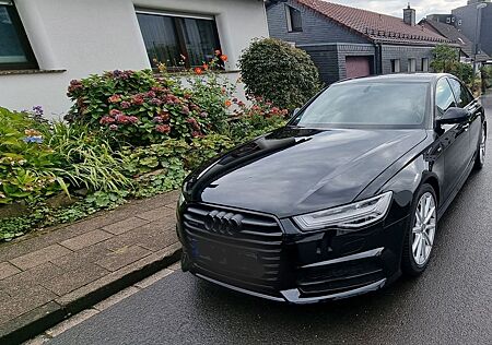 Audi A6 2.0 TFSI S tronic quattro -