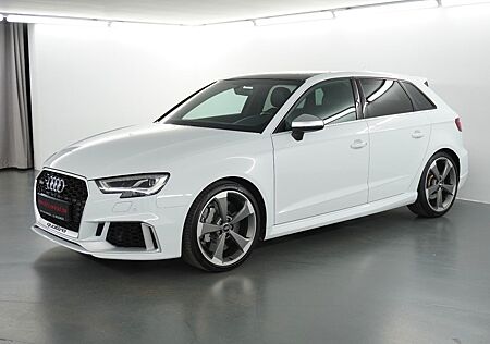 Audi RS3 Sportback B&O Pano ohne OPF Keramik Kamera