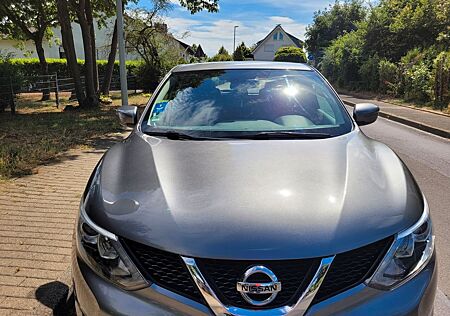 Nissan Qashqai 1.2 DIG-T Acenta Acenta