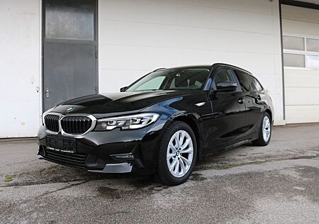 BMW 320d xDrive Touring*Advantage*Automatik*AHK*