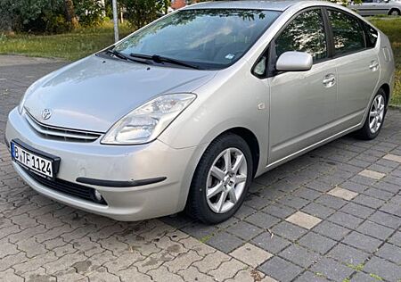 Toyota Prius 1.5-l-VVT-i Sol Sol