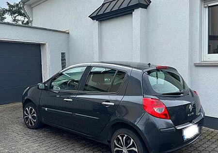 Renault Clio Edition Dynamique 1.2 16V 55kW Edition ...