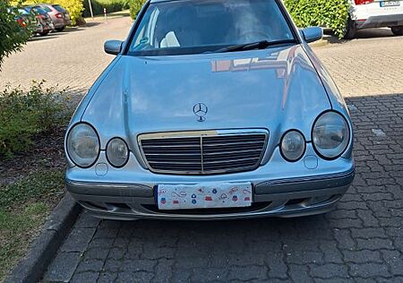 Mercedes-Benz E 280 T ELEGANCE
