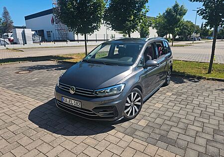 VW Touran Volkswagen 1.4 TSI DSG SOUND R line