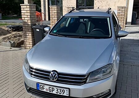 VW Passat Volkswagen Variant 1.4 TSI Trendline TUV NEU