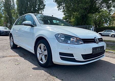 VW Golf Volkswagen VII Comfortline BMT 1.6 TDI *Navi/Klima/ALU