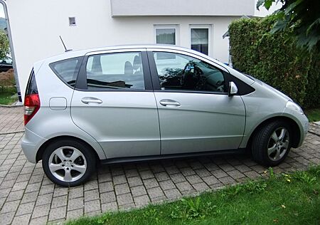 Mercedes-Benz A 180 Autotronic -