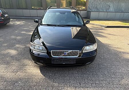 Volvo V70 2.4 D5 Premium Automatik Vollausstattung