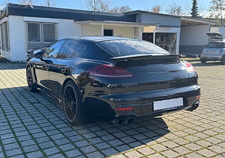 Porsche Panamera GTS GTS