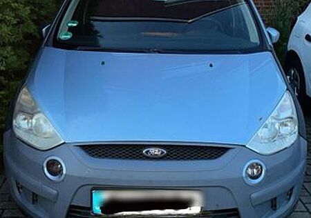 Ford S-Max 2,0 TDCi 103kW DPF Titanium Titanium