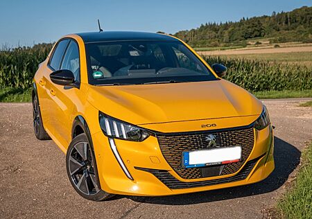 Peugeot e-208 136 GT GT