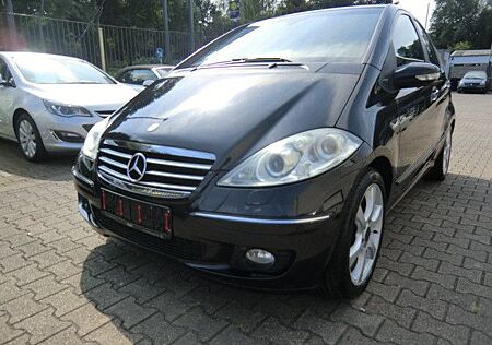 Mercedes-Benz A 200 AVANTGARDE