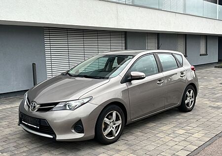 Toyota Auris 1.4 D-4D/Tüv neu/Service neu/Scheckheft/1a