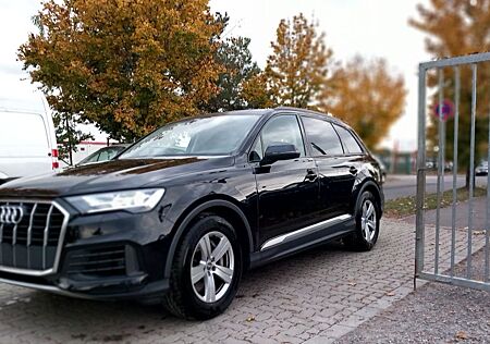 Audi Q7 45 TDI quattro 7 Sitze scheckheftgepflegt