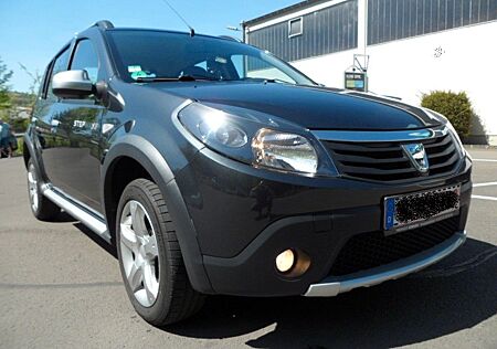 Dacia Sandero Stepway* 1 HAND+KLIMA+ALU+TÜV 11.2026 *