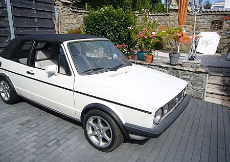 VW Golf Volkswagen Cabrio