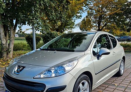 Peugeot 207 gebraucht kaufen Peugeot 207 / 57000km, TÜV 10/26