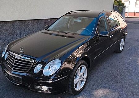 Mercedes-Benz E 280 4MATIC T AVANTGARDE 72Tkm 2Hd Scheckheft
