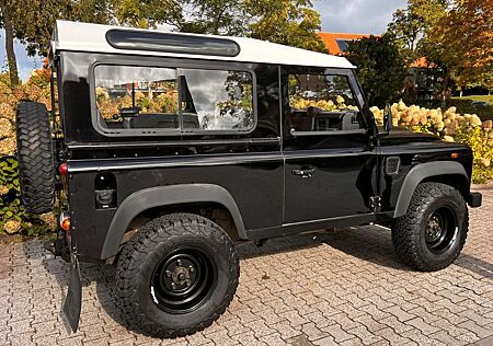Land Rover Defender 90 TD4 Station Wagon E E