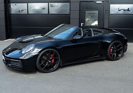 Porsche 992 Carrera S Cabriolet in zeitloser Eleganz