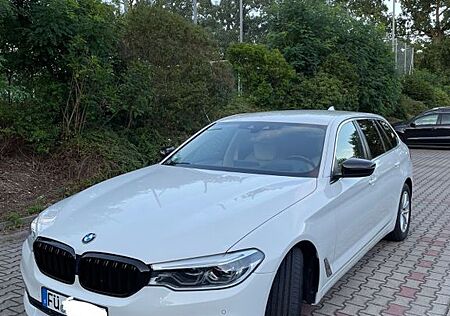 BMW 520d Touring | HUD, ACC, AHK, Adap. LED, uvm.