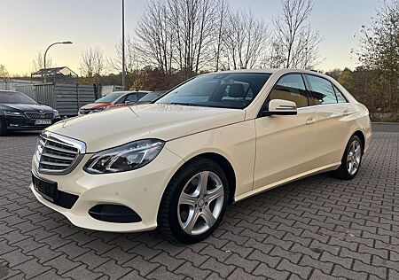 Mercedes-Benz E 250 BlueTec 4Matic LED Klimaaut. Leder HU Neu