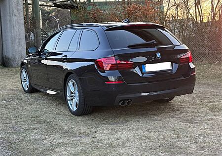 BMW 525d Touring M-Sportpaket / AHK / Carbonschwarz