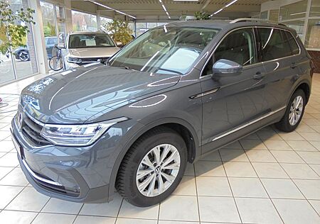 VW Tiguan Volkswagen LifeTDI/Navi/AHK/Kamera/el.Klappe/SHZ/ACC