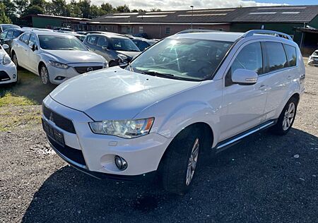 Mitsubishi Outlander Invite 4WD