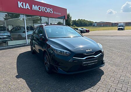 Kia Cee'd Sportswagon 1,5T DCT Spirit Navi LED JBL