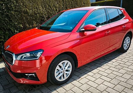 Skoda Fabia Style DSG PDC SHZ 5J-Garantie SMART LINK