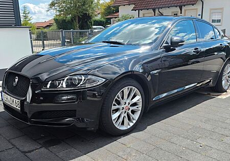 Jaguar XF S 3.0 V6/ Service Neu/ Reifen Neu/ Gepflegt