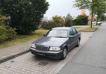 Mercedes-Benz C 180 W202 C180 grau