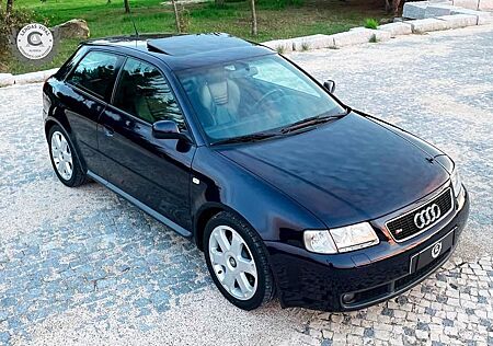 Audi S3 1.8T quattro -